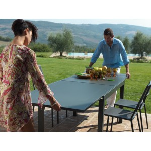 Set Tavolo Sofy 140/280 in ferro con 8 sedie o 8 poltrone Alice